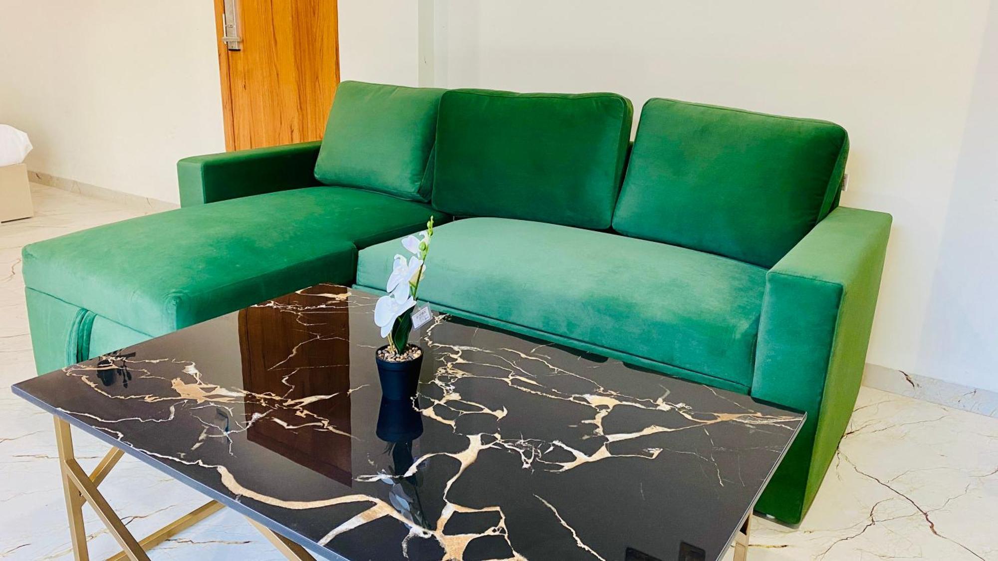 10 Parallel Apartment Indore