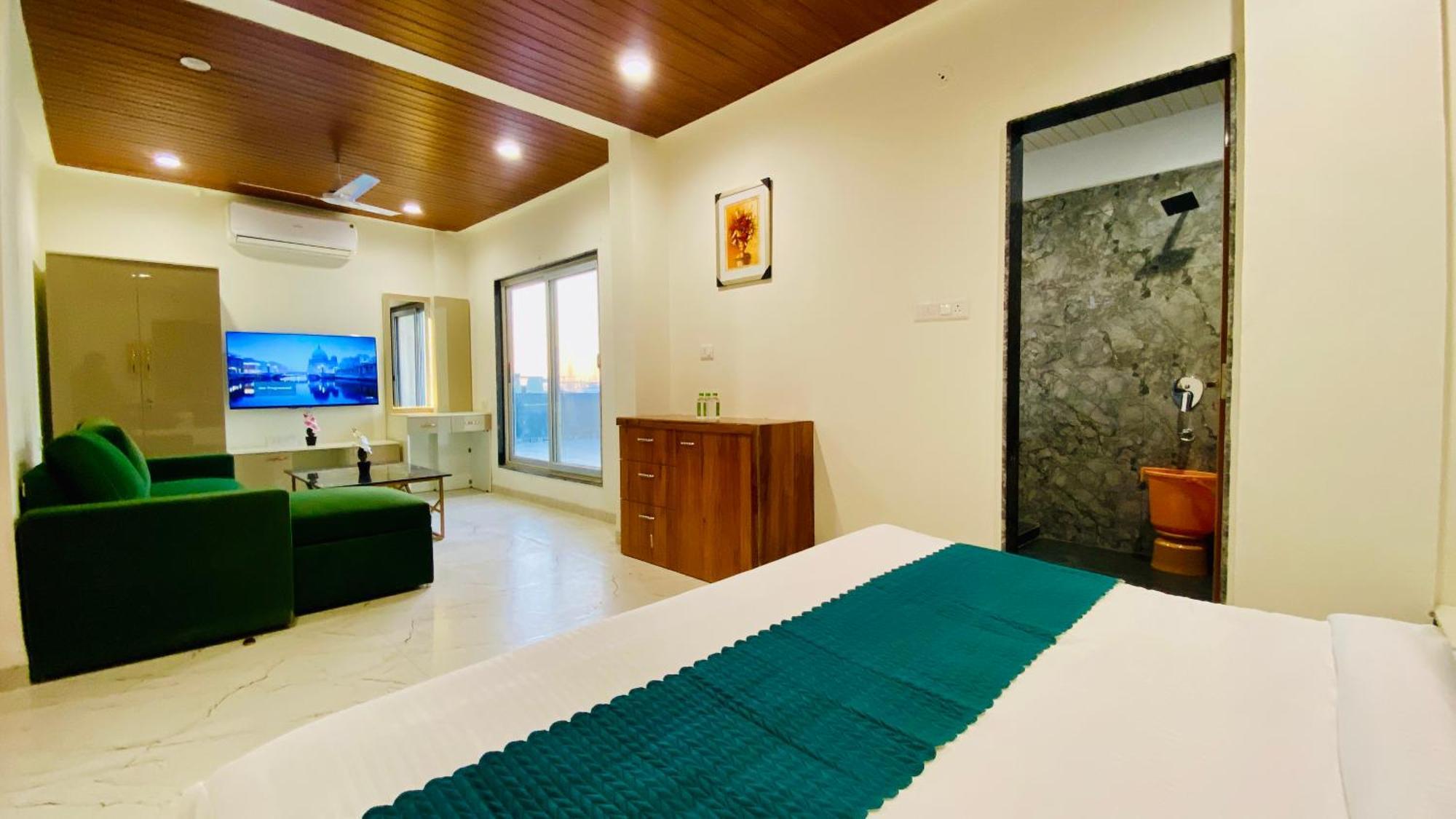 10 Parallel Apartment Indore